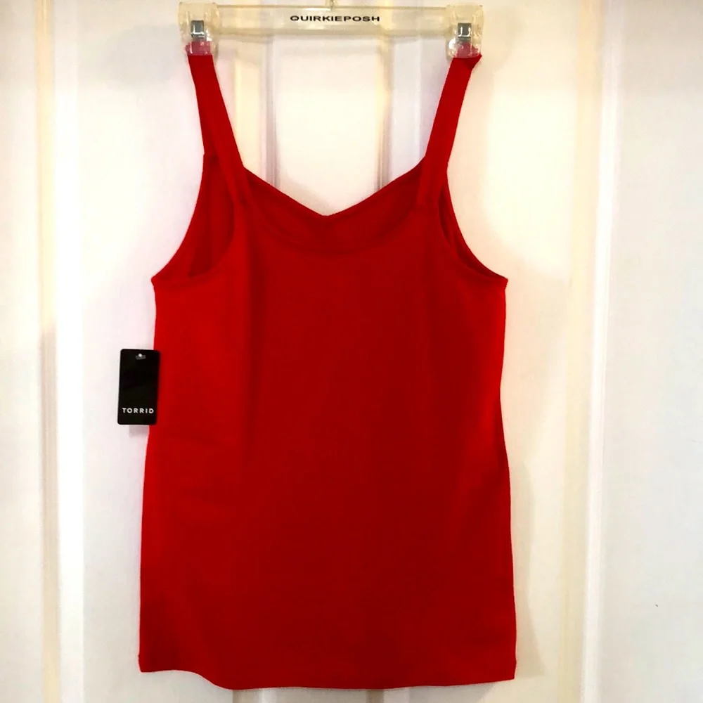 Torrid Ladies wide strap, foxy tank top, NEW with tags gorgeous red size M/L - Picture 3 of 6